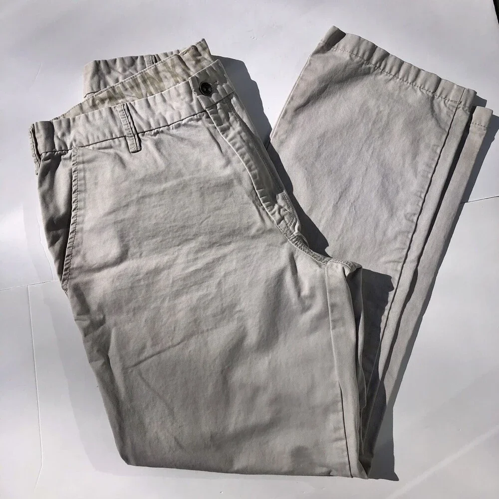 Calvin Klein Jeans Men's 36x30 Light Gray 100% Cotton Excellent Condition